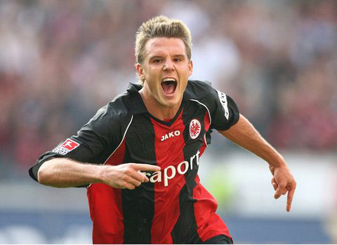 众多玩家参 众多玩家参